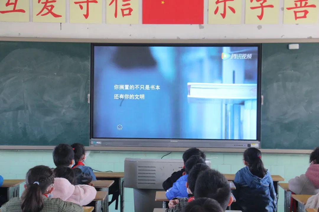 护眼台灯到底有没有用?分享适合考研使用的台灯